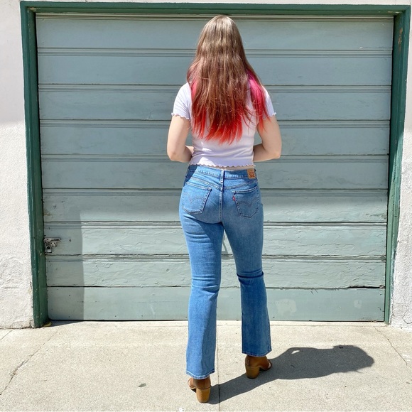 Levi’s 415 Classic Bootcut Jeans - Picture 3 of 4